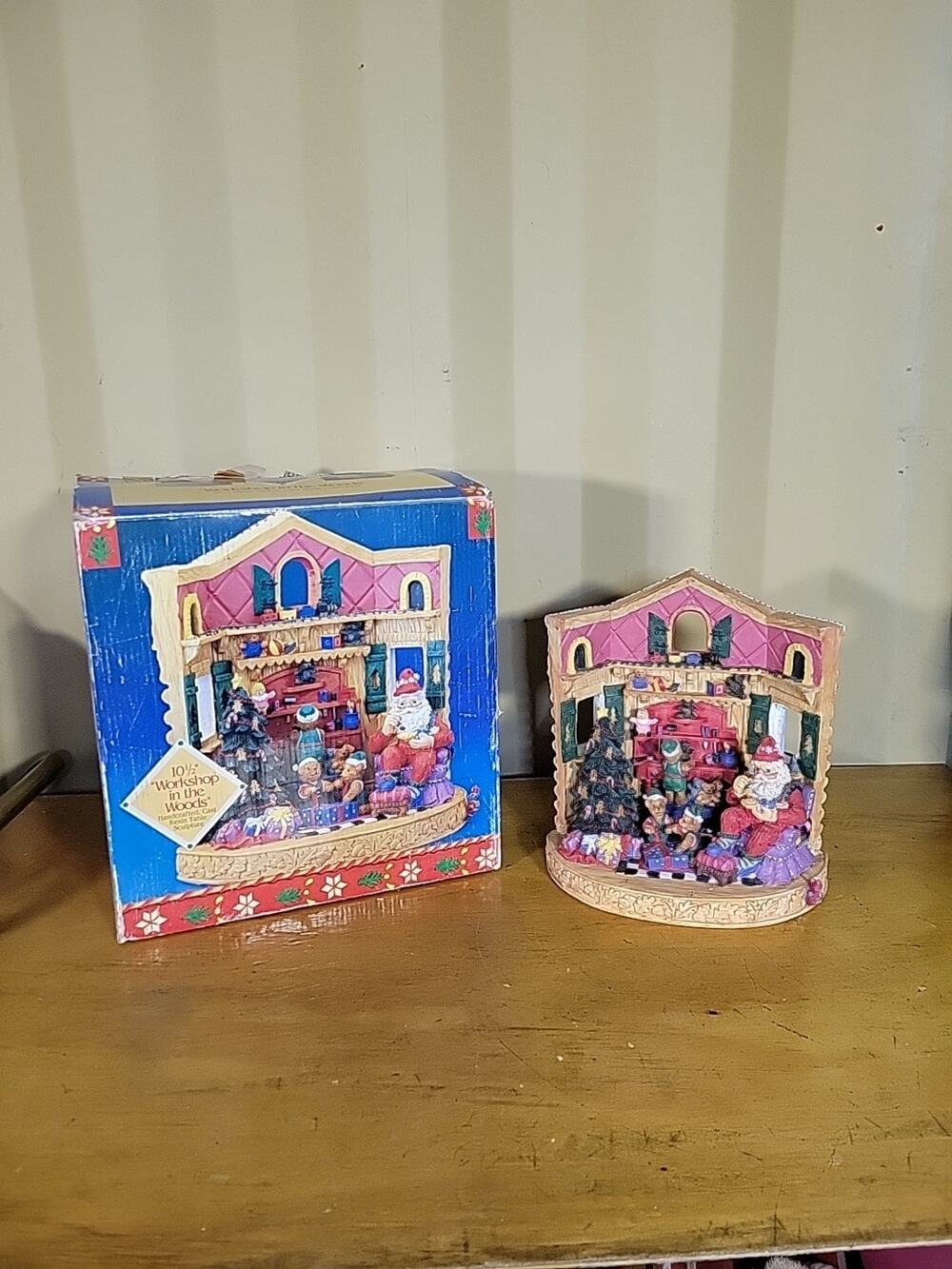 VTG Figments of Folklore Workshop in the Woods Christmas Sculpture 1994 Resin